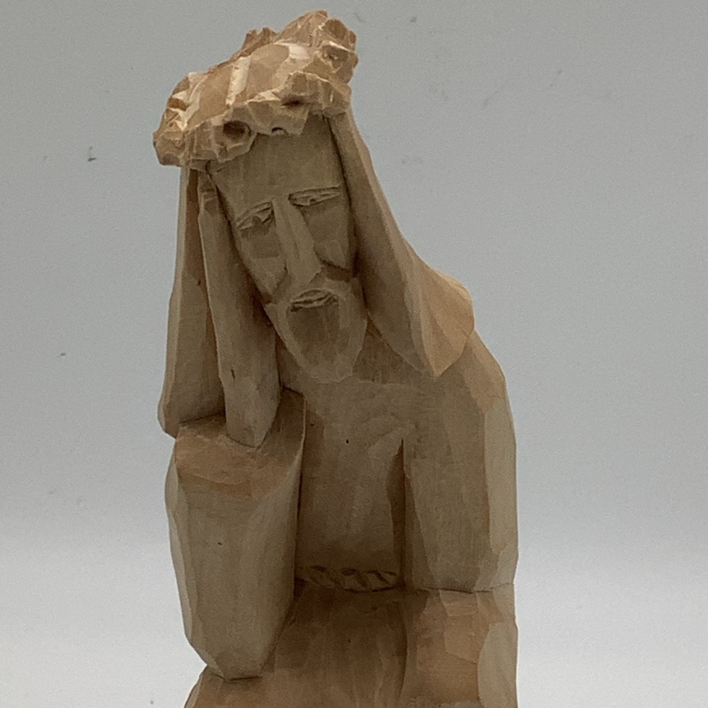 Handcrafted Pensive Jesus Wooden Sculpture - Picture 4 of 12